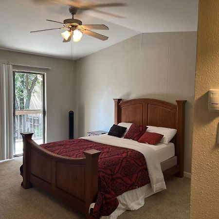 Lovely 1-Bedroom Townhome With Nice Amenities Houston Zewnętrze zdjęcie